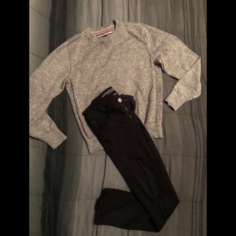 AEO SuperStretch Jeggings W/ TH SWEATER